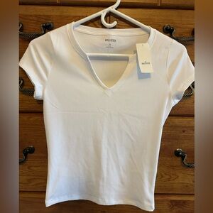 Hollister Women's Classic White Short Sleeve Tee